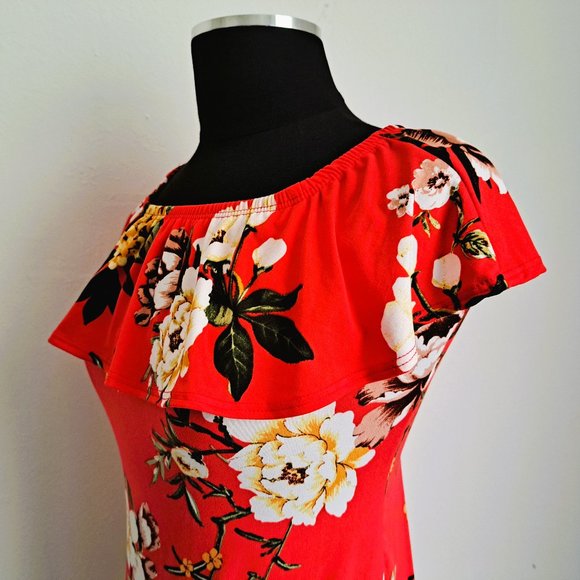 B Famous Juniors Floral Print Dress Size L Red Color Preowned Good Condition - Picture 4 of 9